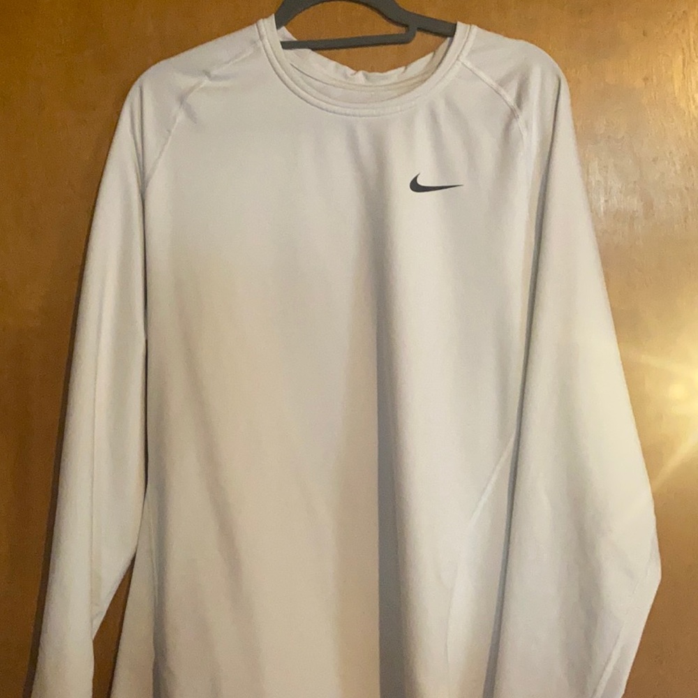 Nike Pro long sleeve XL.